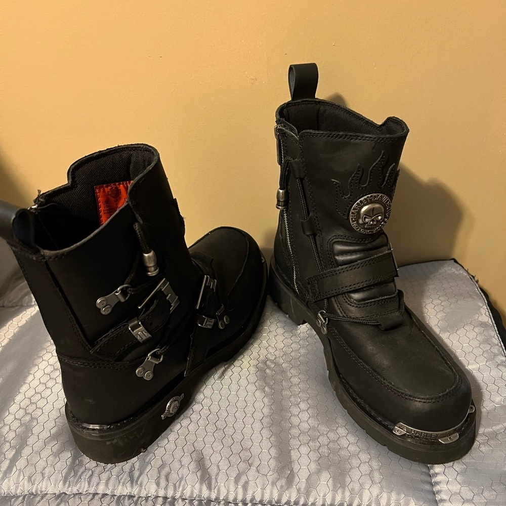 Authentic Harley Davidson boots